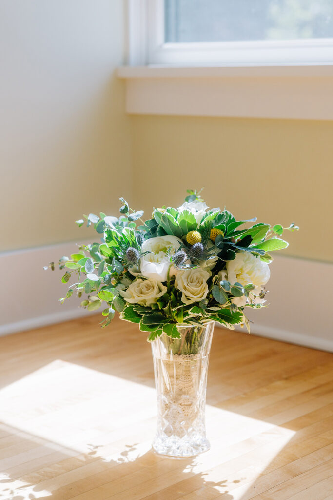2026 Wedding Color Trends: Cloud Dancer and Island Citrus